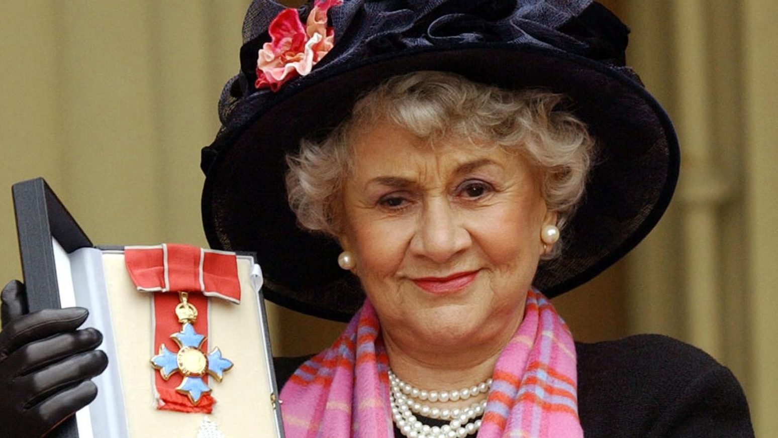 Award-winning actress Dame Joan Plowright has died at the age of 95