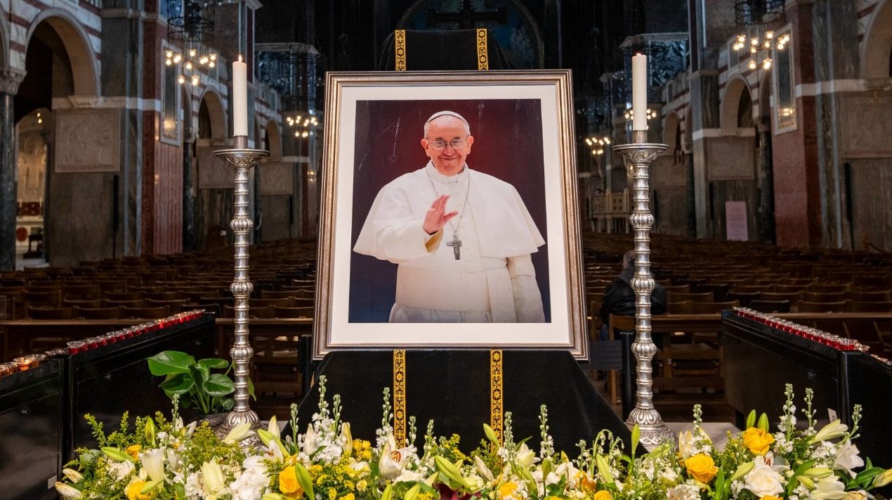 Conclave to elect new pope will start on May 7