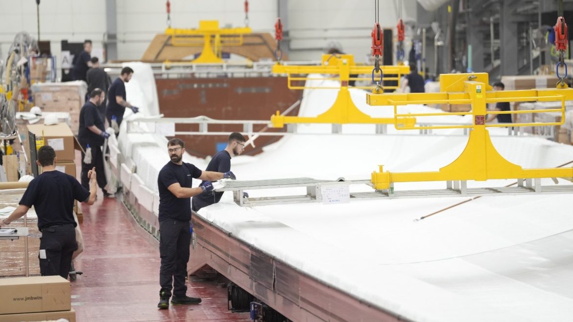 UK firms put the brakes on investment plans post tariffs