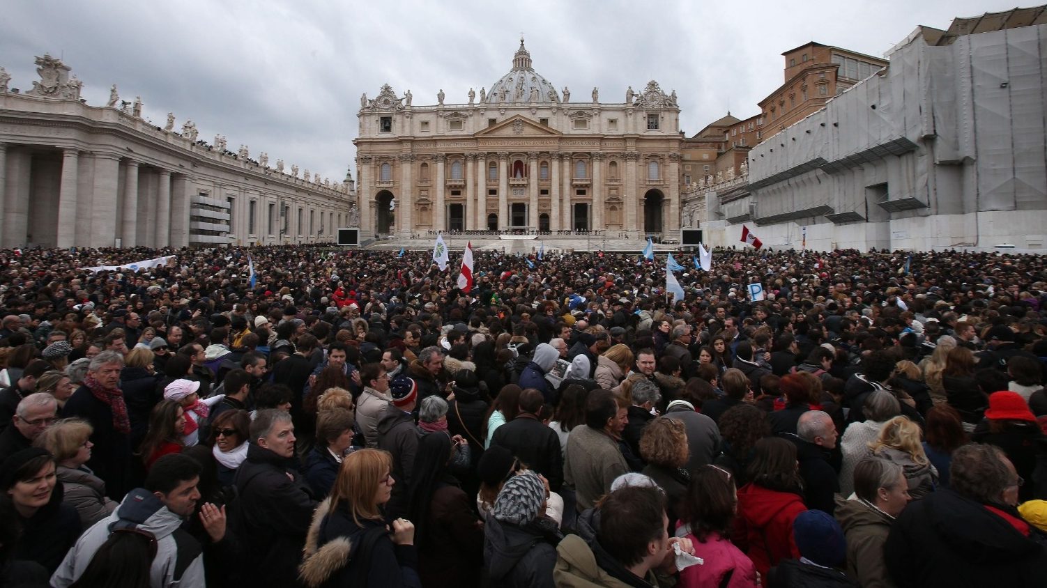 Pope Leo XIV gives first major address at inauguration attended by thousands