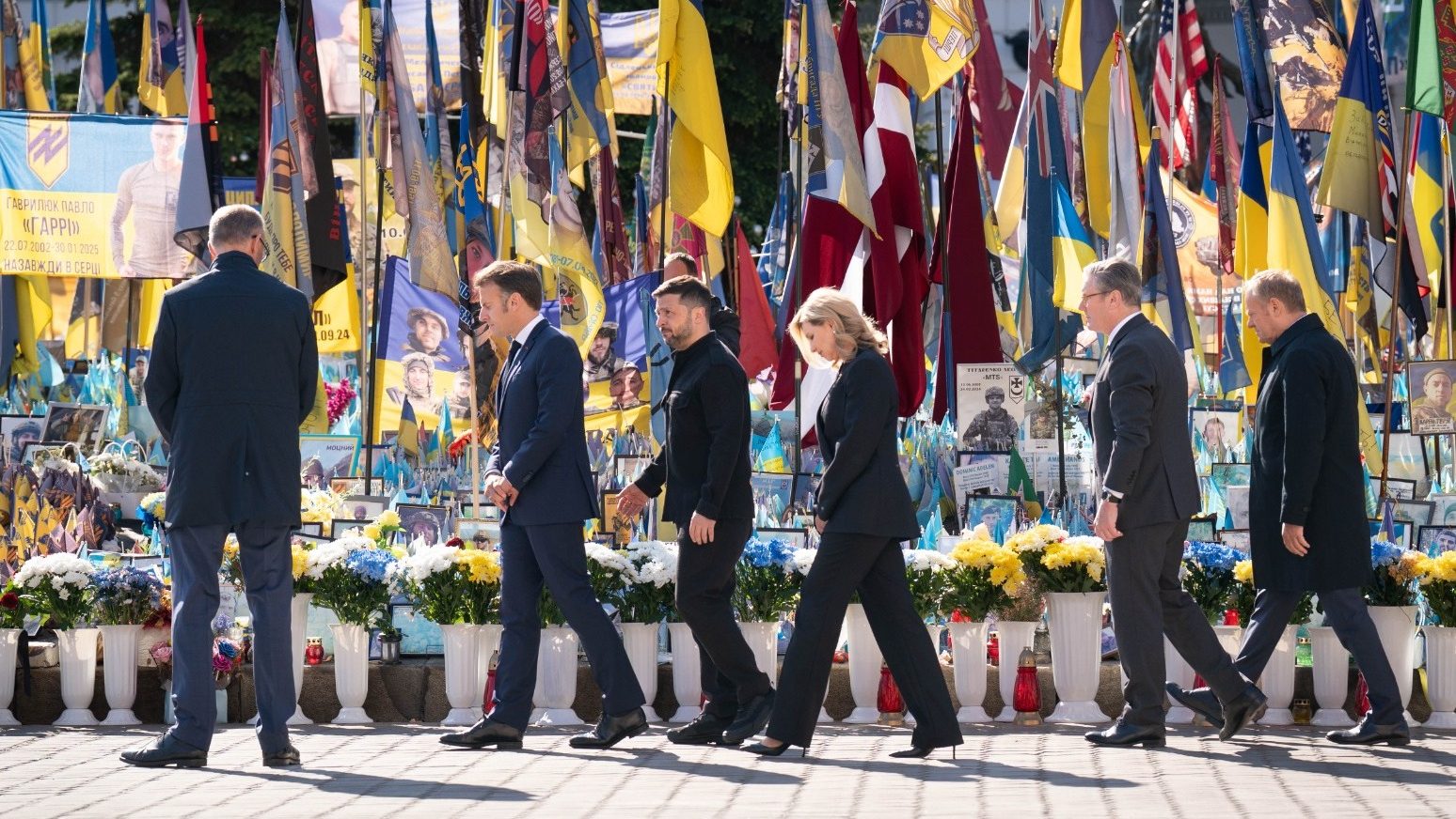 European leaders have discussed peace efforts in Ukraine with US President Donald Trump