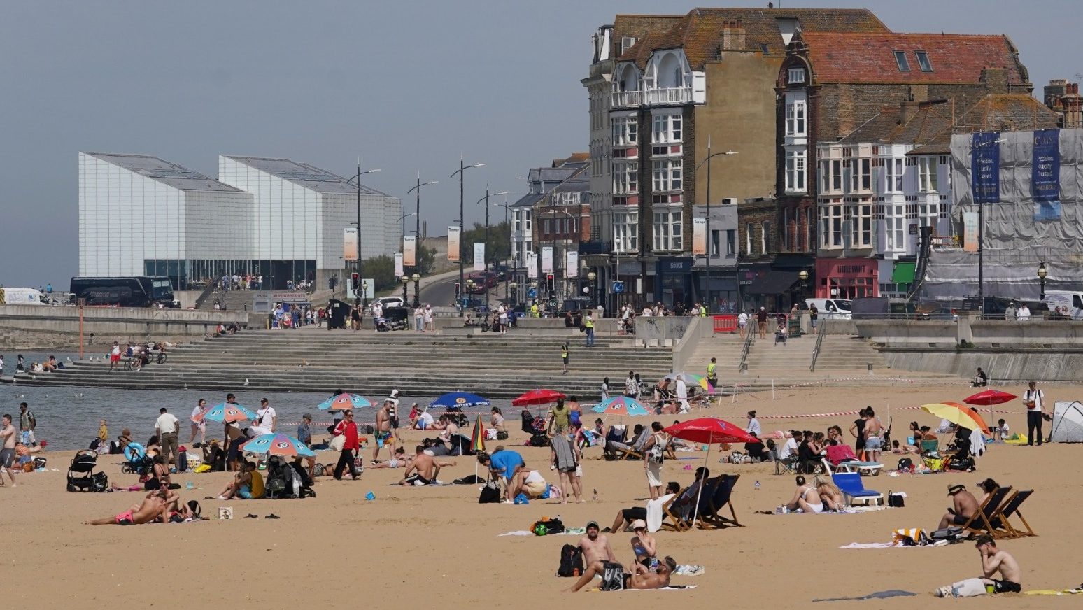 Warmest start to May on record amid wildfires and water warnings