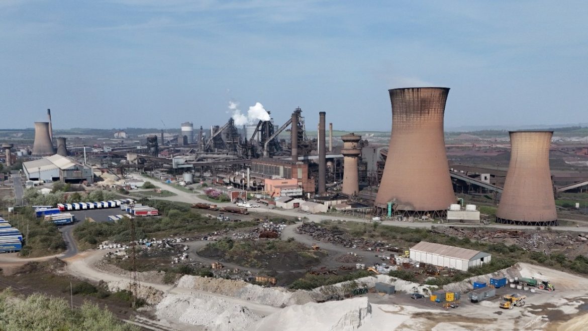 Rail deal worth £500m will help save Scunthorpe steelworks, says minister