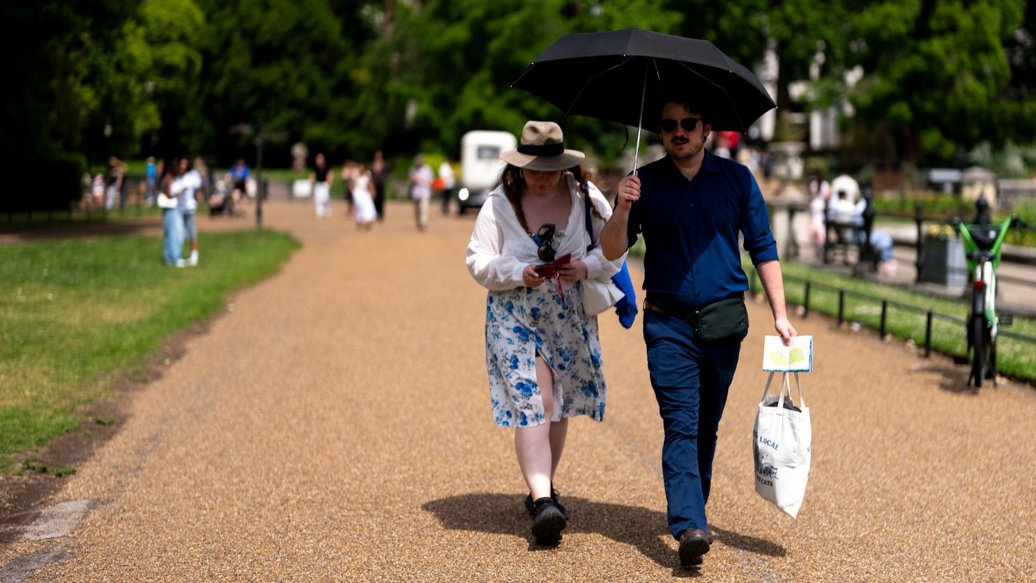 Temperatures could reach 33C this weekend as heatwave set to hit parts of UK