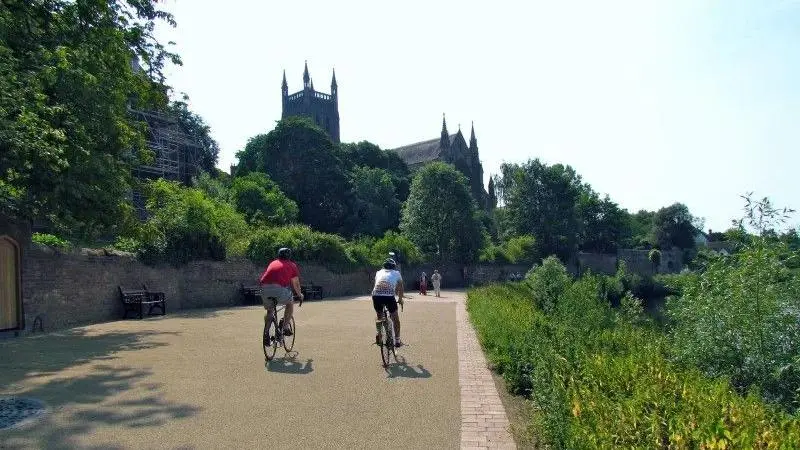 Plan backed to encourage more walking and cycling in Worcester