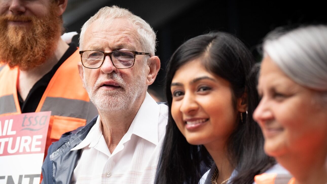 Ex-Labour MP says she will set up new party with Jeremy Corbyn
