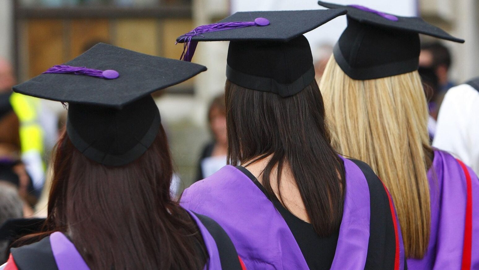 Universities ‘keen’ to offer places on courses even if students miss grades